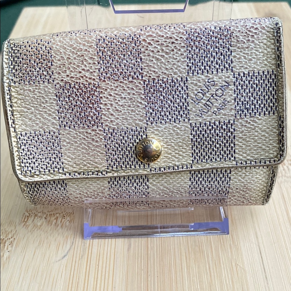 Louis Vuitton Damier Azur Checkered 6 Key Holder - PROJECT PIECE